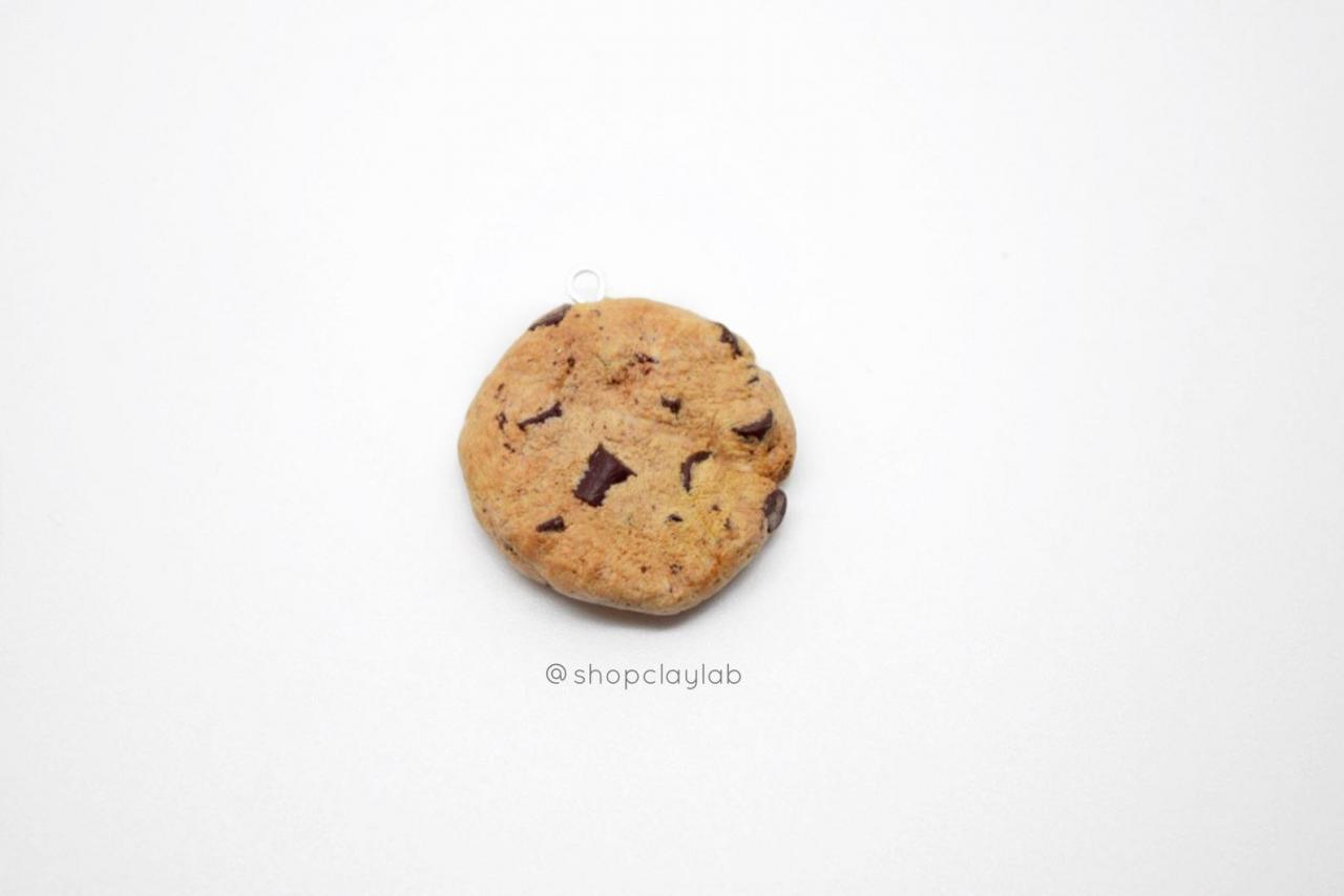 Realistic Chocolate Chip Cookie Charm Necklace| Fake Food Jewellery| Stitch Marker| Crochet Progress Keeper| Chips Ahoy